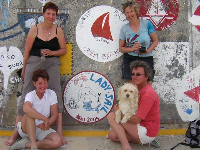 A082 Crew A mit neuem Logo 05.2004